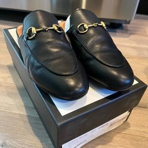 Gucci WOMEN'S PRINCETOWN LEATHER SLIPPER